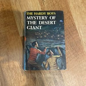 The Hardy Boys “Mystery of the desert giant” by Franklin W. Dixon